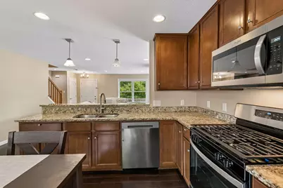 611 Whitall Street, Saint Paul, MN 55130 - Photo 9