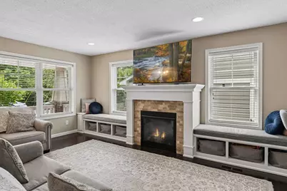 611 Whitall Street, Saint Paul, MN 55130 - Photo 3