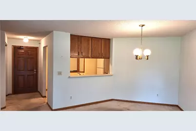 4035 Victoria Street N #219, Shoreview, MN 55126 - Photo 9