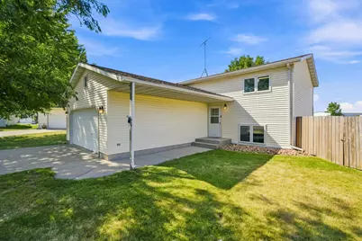 411 Np Court, Breckenridge, MN 56520 - Photo 1