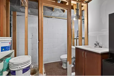8817 Oakland Avenue S, Bloomington, MN 55420 - Photo 23