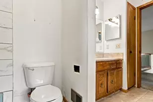 630 Hall Ln, Minneapolis, MN 55411 - Photo 15