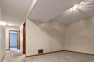 630 Hall Ln, Minneapolis, MN 55411 - Photo 17