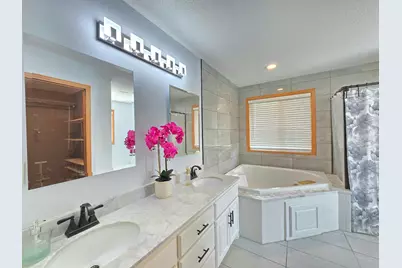 4625 Edinbrook Terrace, Brooklyn Park, MN 55443 - Photo 23