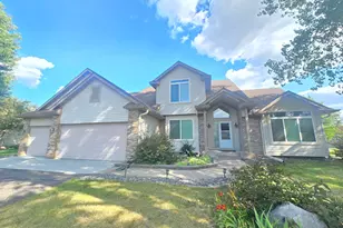 4625 Edinbrook Terrace, Brooklyn Park, MN 55443 - Photo 7