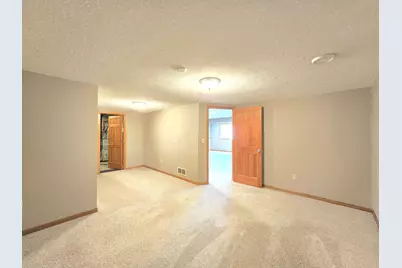 4625 Edinbrook Terrace, Brooklyn Park, MN 55443 - Photo 35