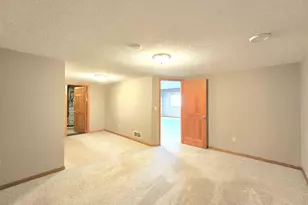 4625 Edinbrook Terrace, Brooklyn Park, MN 55443 - Photo 35