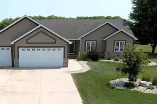 1949 51st Ave N, Moorhead, MN 56560 - Photo 3