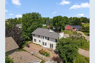 8020 Hidden Court, Chanhassen, MN 55317 - Photo 29