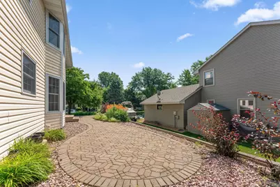 8020 Hidden Court, Chanhassen, MN 55317 - Photo 27