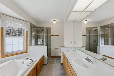 8020 Hidden Court, Chanhassen, MN 55317 - Photo 21