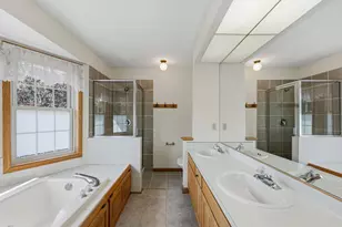 8020 Hidden Ct, Chanhassen, MN 55317 - Photo 21