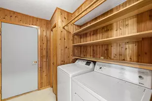 8020 Hidden Ct, Chanhassen, MN 55317 - Photo 15