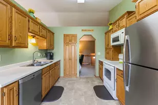9044 Sequoia Rd, Woodbury, MN 55125 - Photo 19