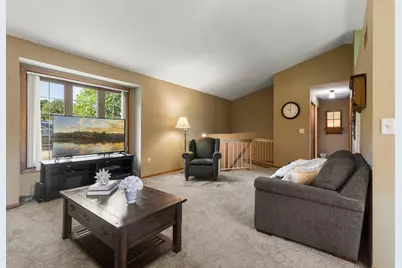 9044 Sequoia Road, Woodbury, MN 55125 - Photo 11