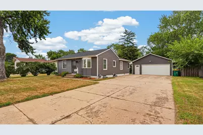 9041 Portland Avenue S, Bloomington, MN 55420 - Photo 5