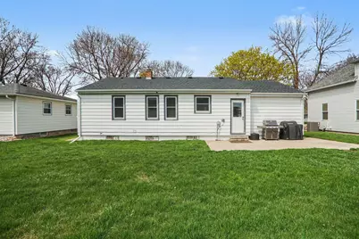 808 N Oakley Street, Luverne, MN 56156 - Photo 25