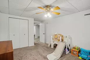 808 N Oakley St, Luverne, MN 56156 - Photo 23