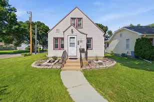 1253 8th Ave SE, Rochester, MN 55904 - Photo 3