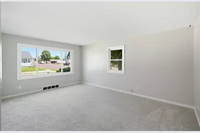 954 Victoria Street, Fairmont, MN 56031 - Photo 7