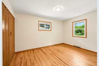 1625 Flag Avenue N, Golden Valley, MN 55427 - Photo 7