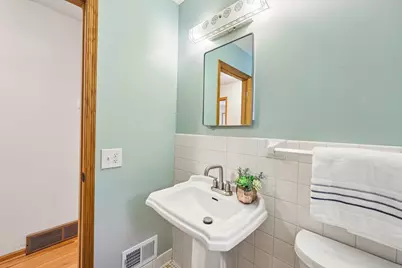 1625 Flag Avenue N, Golden Valley, MN 55427 - Photo 11