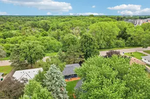 1625 Flag Ave N, Golden Valley, MN 55427 - Photo 27