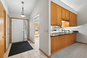 801 Southcross Dr E, Burnsville, MN 55306 - Photo 5