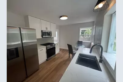 1876 Chelton Avenue W, Saint Paul, MN 55104 - Photo 5