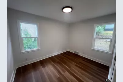 1876 Chelton Avenue W, Saint Paul, MN 55104 - Photo 9