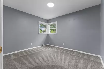 5306 Quebec Avenue N, New Hope, MN 55428 - Photo 15