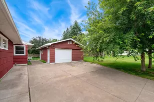 703 28th St, Cloquet, MN 55720 - Photo 5