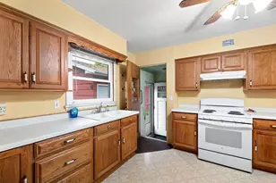 703 28th St, Cloquet, MN 55720 - Photo 9