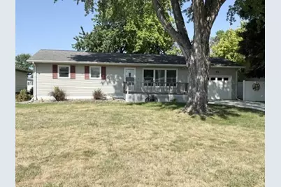 725 6th Street S, Breckenridge, MN 56520 - Photo 1