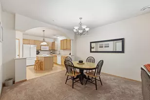 111302 Village Rd, Chaska, MN 55318 - Photo 9