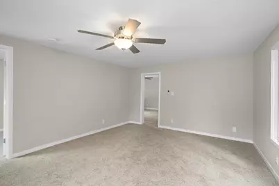 205 Adams Street SE, Hutchinson, MN 55350 - Photo 5