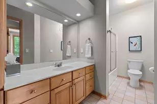 11460 Fairfield Rd W, Minnetonka, MN 55305 - Photo 19