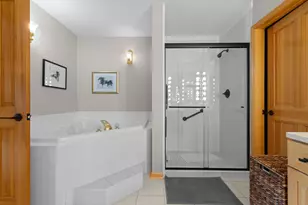 11460 Fairfield Rd W, Minnetonka, MN 55305 - Photo 19