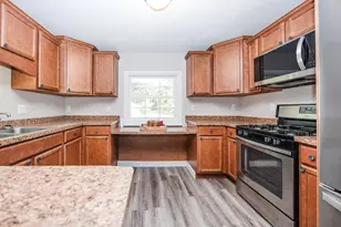 1104 W Lake Dr, Detroit Lakes, MN 56501 - Photo 13