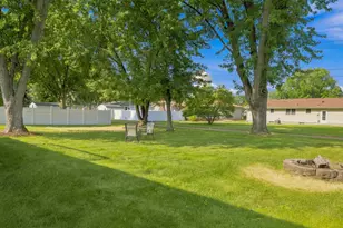 938 Pierce St S, Shakopee, MN 55379 - Photo 21