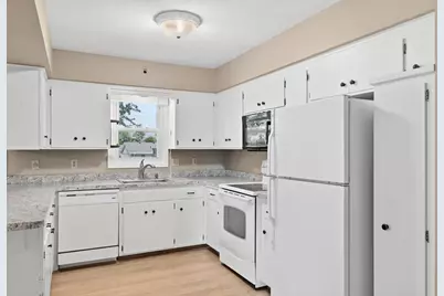 938 Pierce Street S, Shakopee, MN 55379 - Photo 15