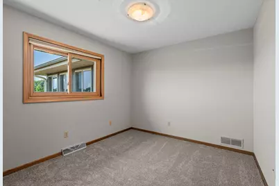 1150 Menke Circle, Shakopee, MN 55379 - Photo 39