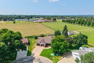 1150 Menke Cir, Shakopee, MN 55379 - Photo 1