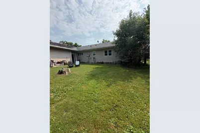 805 Elm Avenue S, Hallock, MN 56728 - Photo 25