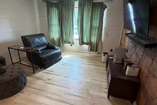 805 Elm Ave S, Hallock, MN 56728 - Photo 7