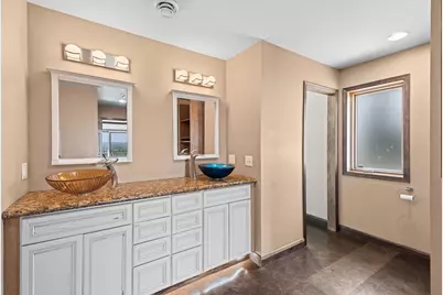 1821 Grandview Avenue, Red Wing, MN 55066 - Photo 25