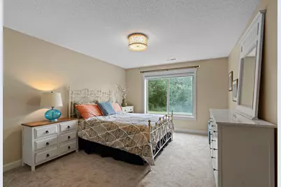 1427 Summit Shores Drive, Burnsville, MN 55306 - Photo 55