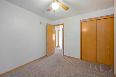 512 S Orient Street, Fairmont, MN 56031 - Photo 15