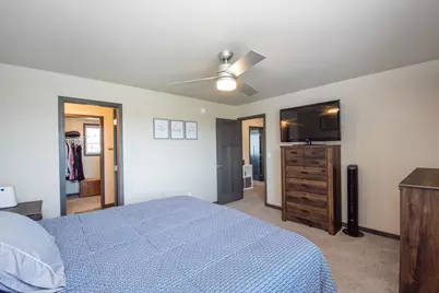 4887 Hampton Circle S, Moorhead, MN 56560 - Photo 15