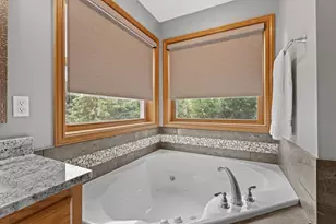 5005 Scenic Oak Dr SW, Rochester, MN 55902 - Photo 31